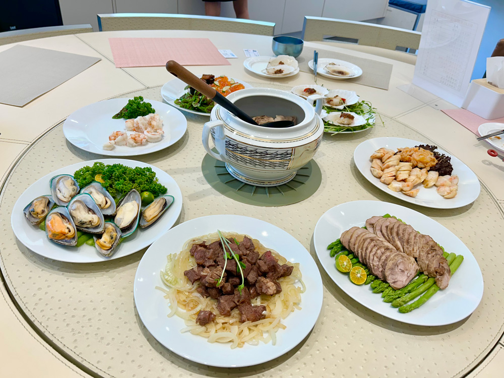 MILAS 御用烹飪老師謝宜芳料理美味安心佳餚,邀請現場嘉賓一同享用美食 MILAS 御用烹飪老師謝宜芳料理美味安心佳餚,邀請現場嘉賓一同享用美食